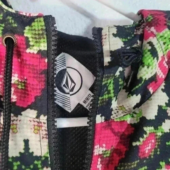 VOLCOM Girls Size Med/12 Mesh Lined Hooded Windbreaker Jacket Black Floral - Picture 4 of 8